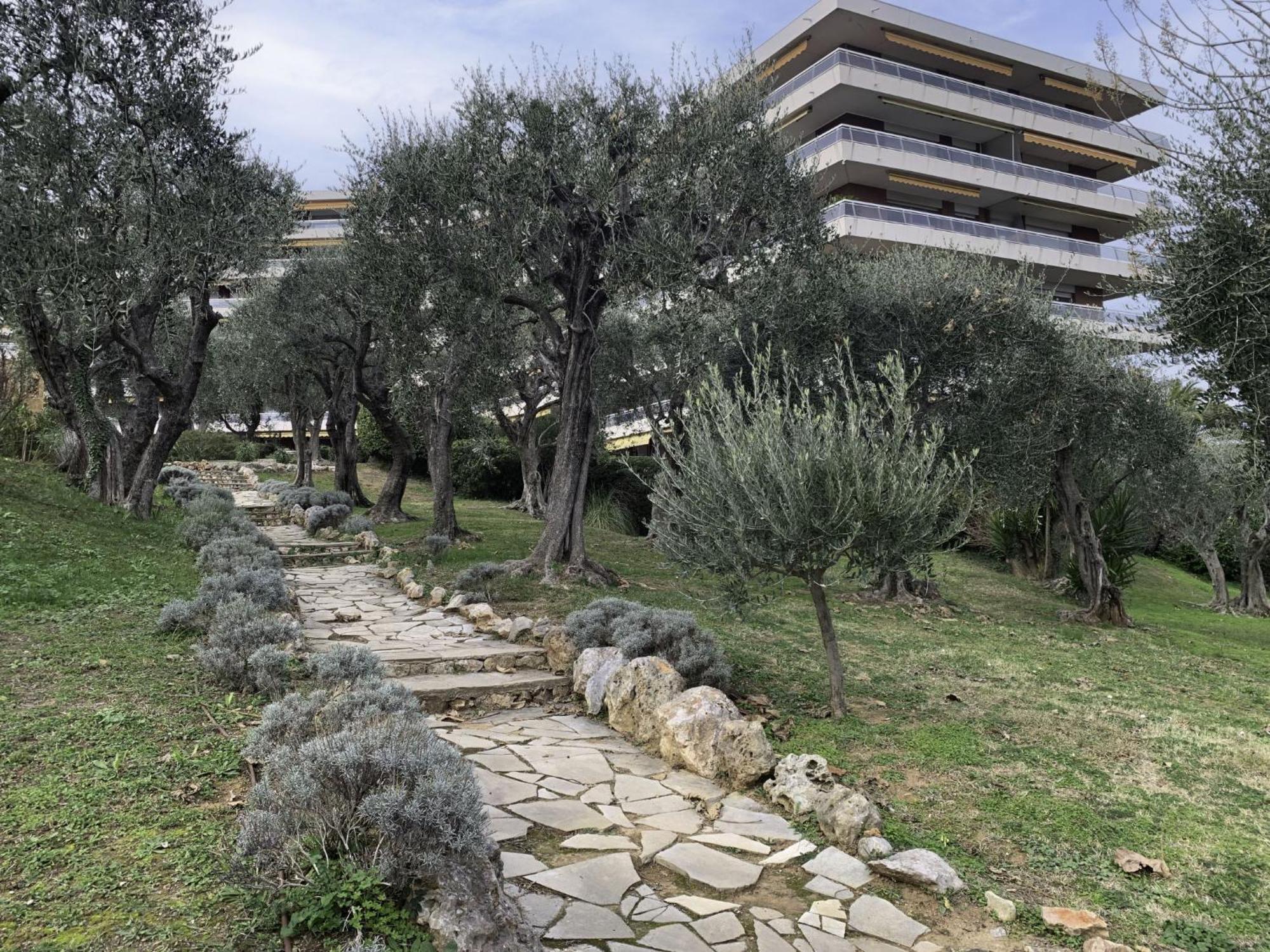 Les Belles Terres By Interhome